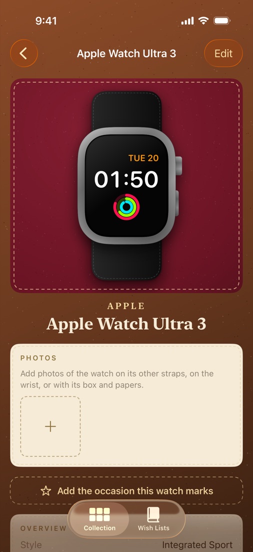 A smartwatch in Wox, showing the time and activity rings